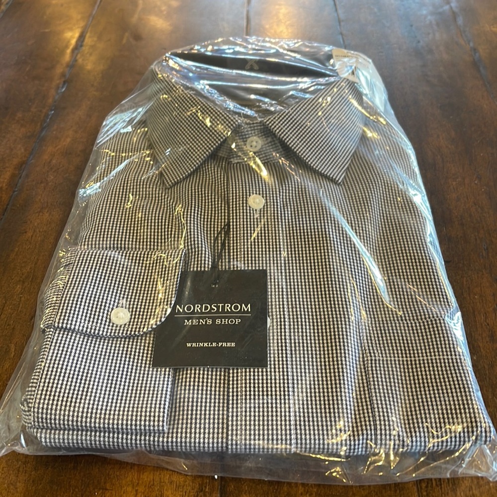 NEW SMARTCARE Nordstrom Traditional Fit Men’s Dress Shirt; Navy Peacoat